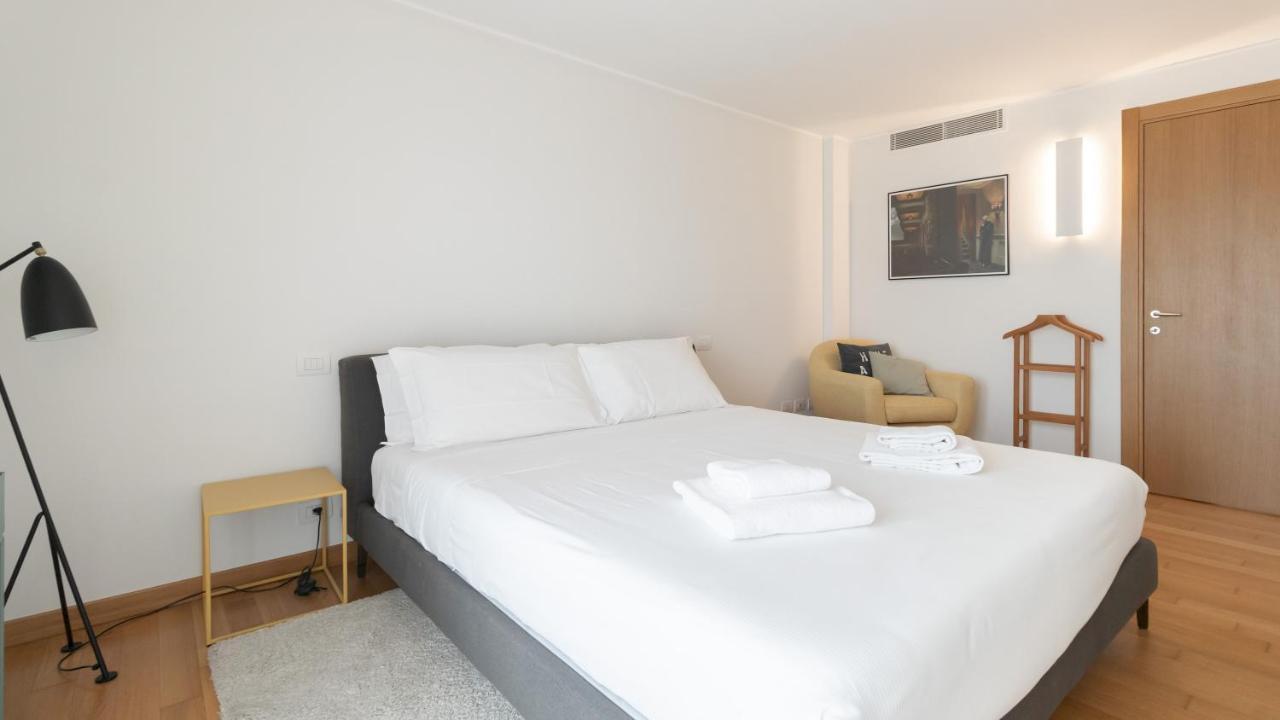 Italianway - Imperia 43 Apartment Milan Bagian luar foto
