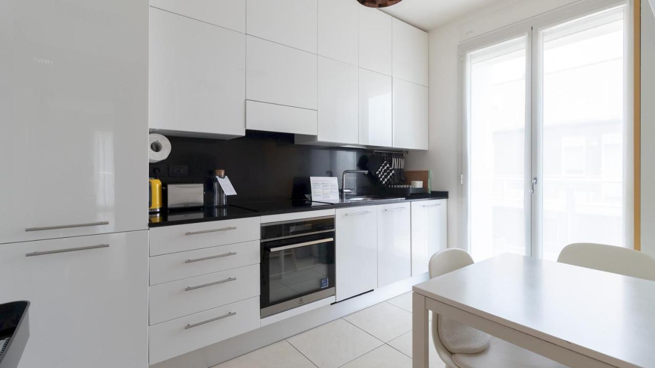 Italianway - Imperia 43 Apartment Milan Bagian luar foto