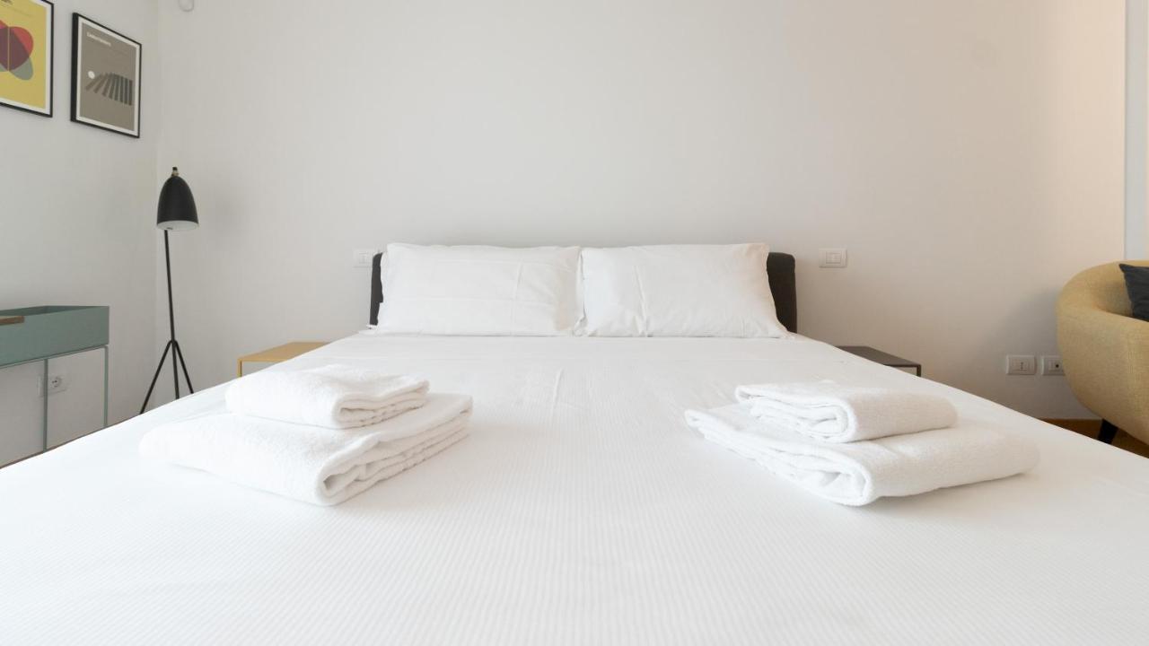 Italianway - Imperia 43 Apartment Milan Bagian luar foto